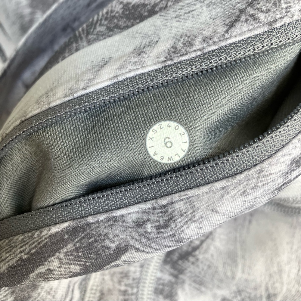 Lululemon Pace Perfect Crop Leggings Women's Size 6 Gray Activewear Pockets - Picture 10 of 15